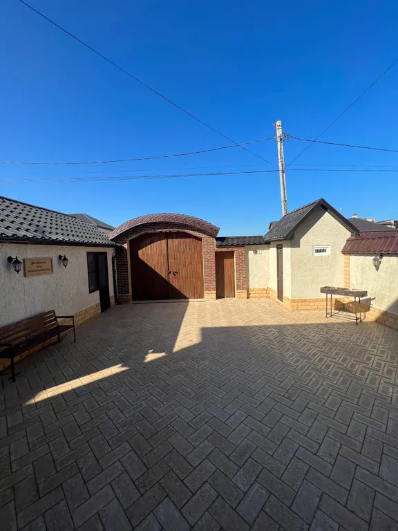 Дом коттедж дача на берегу песчаного моря