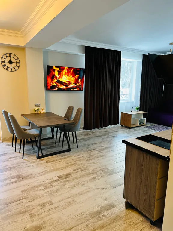 Квартира с новым дизайнерским ремонтом в самом центре