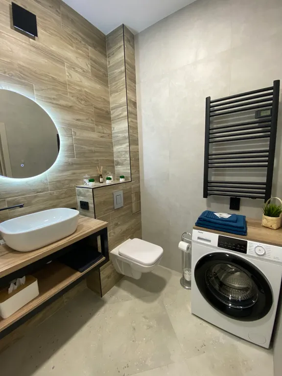 Просторная, светлая квартира с кондиционером в новом жк, не студия