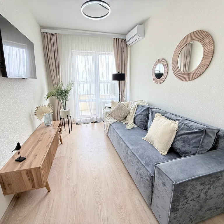 Современная просторная квартира