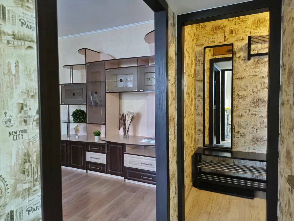 Апартаменты с балконом рядом с Комаровским рынком