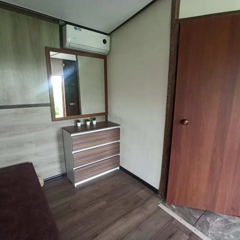 Домик-студия с бассейном Париж