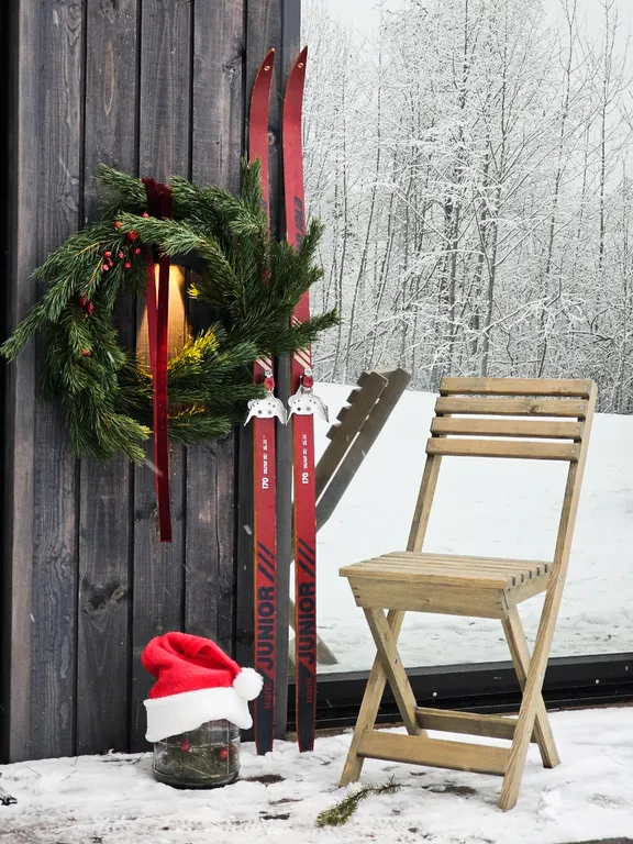 Коттедж Вилла Kaksi с видом на озеро и каменной зоной барбекю — Приозерск