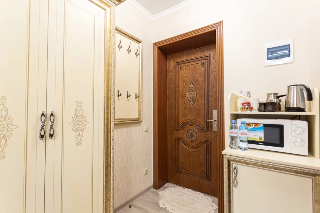 Амбассадор ЛаМар (стандарт) в центре Сочи
