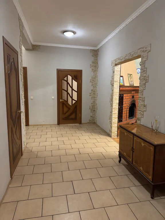 Частный дом с камином