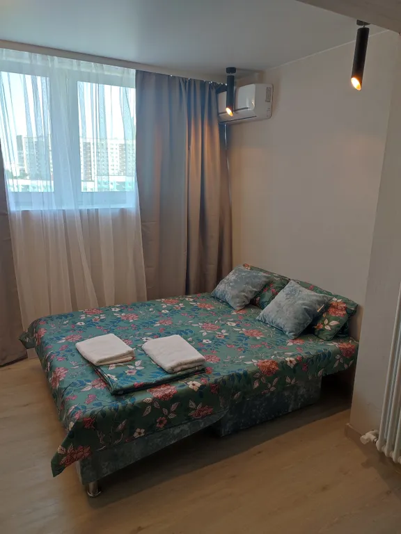 Новая, небольшая студия, евро, всё есть, кресло раскладывается