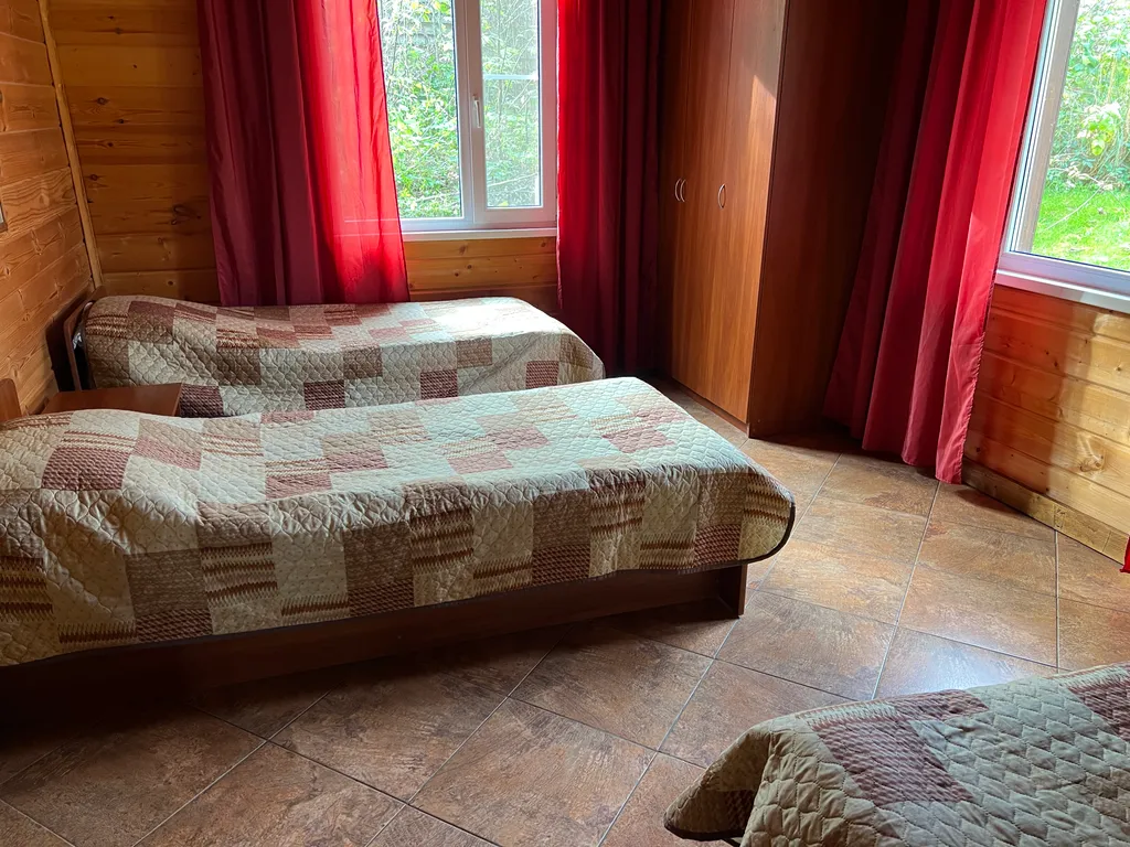 Уютный коттедж у озера