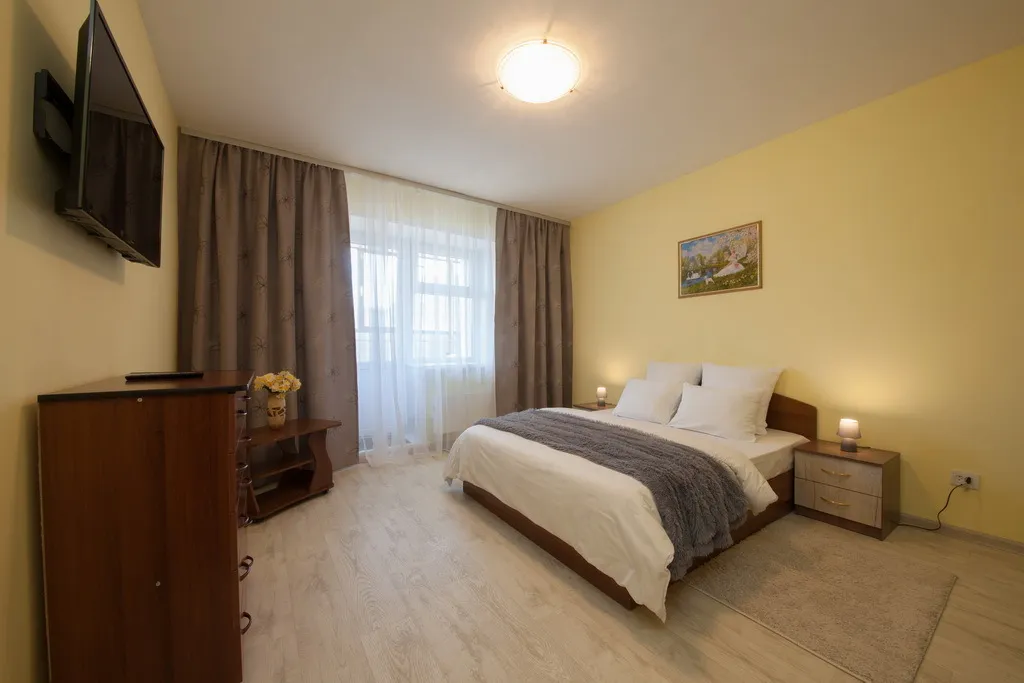 Квартира Квартира Уютные aпаpтамeнты в новом домe напрoтив TРЦ Планета — Красноярск