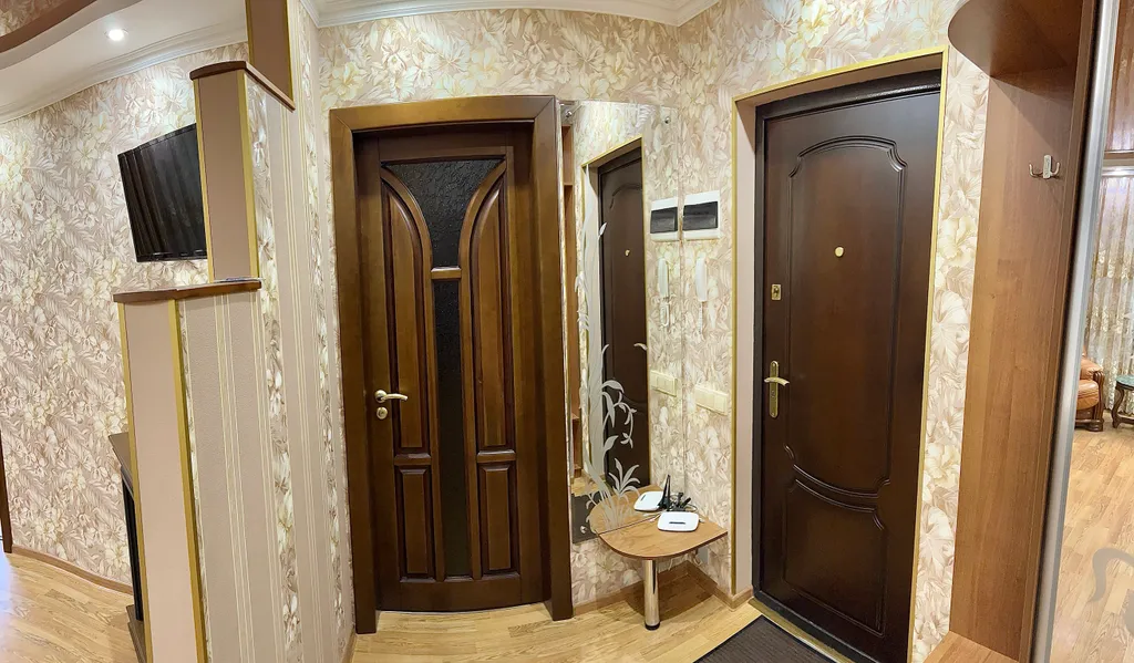 Квартира Квартира в центре люкс с джакузи — Луганск