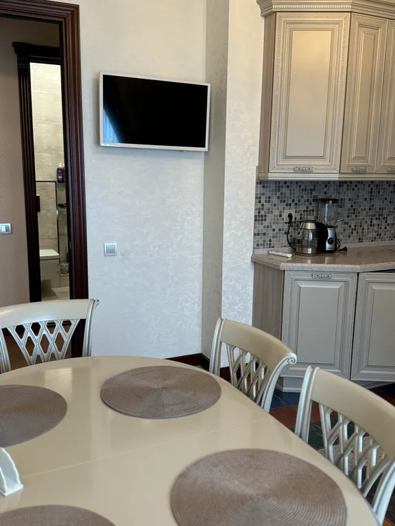 Квартира у моря первая, береговая линия с видом на море