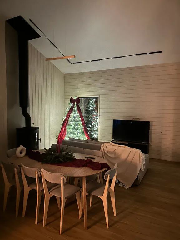 Коттедж Уютный дом в окружении леса — Лебяжье