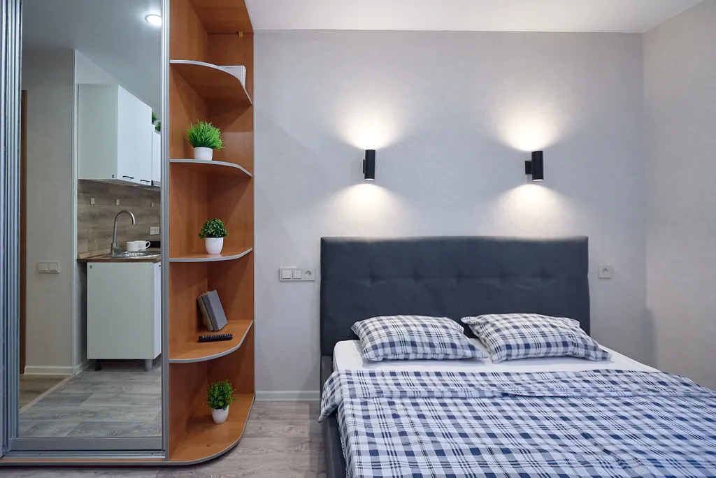 Студия в центре возле "Лампочки"(гастрохолл).  ТЦ "Лето"