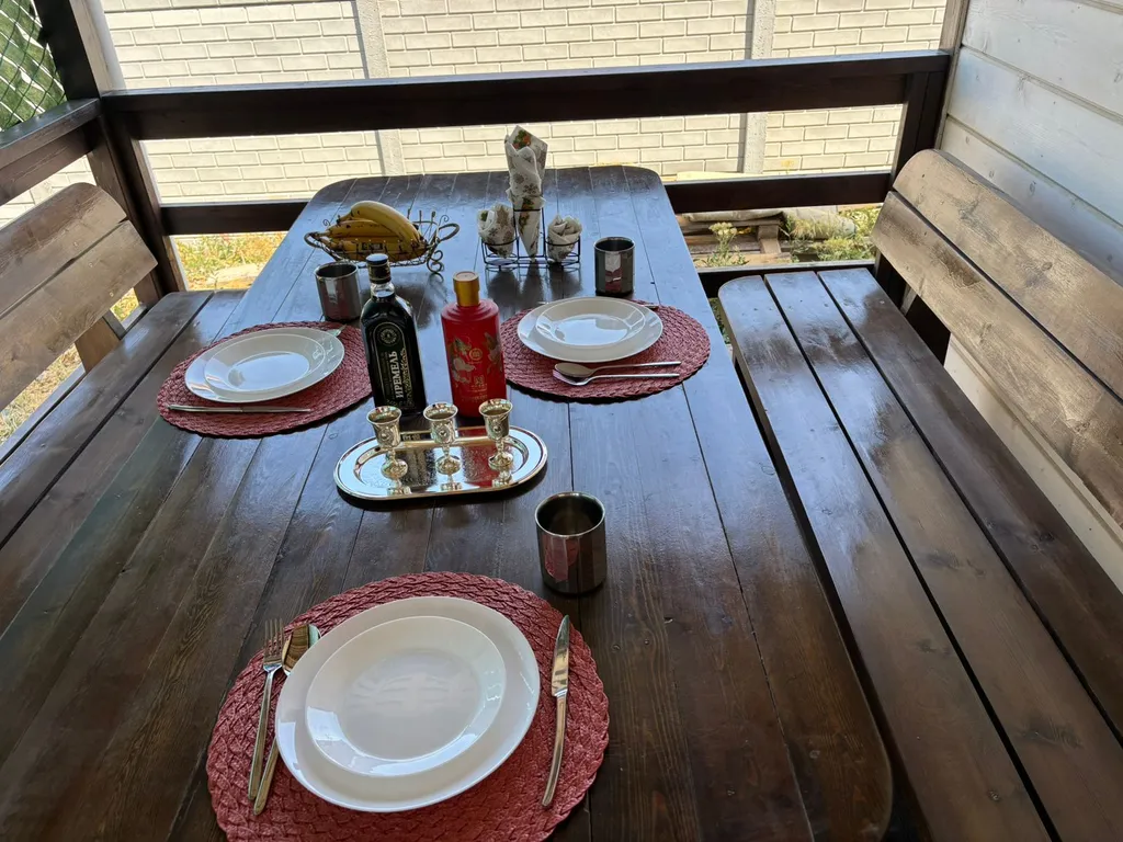 Дом с большой терассой