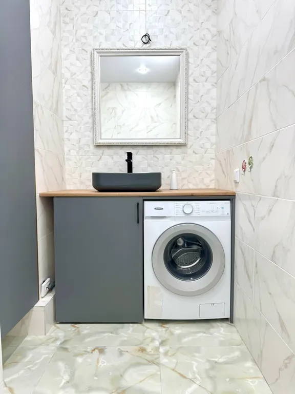 2-комнатная квартира возле Посольства стран