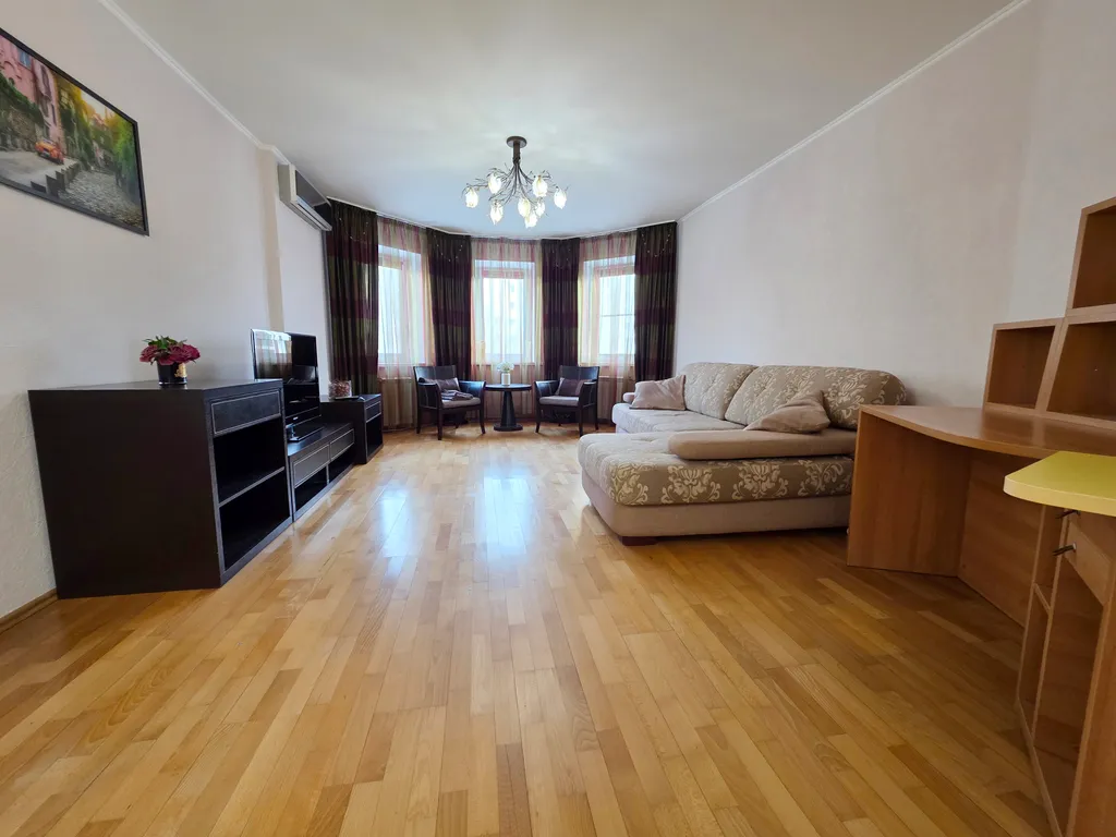 Большая, классная 2-х комнатная квартира