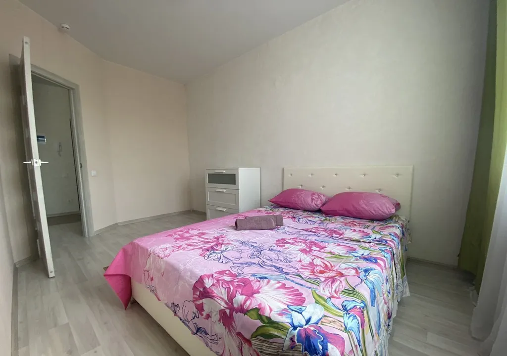 Просторная квартира, рядом Кадетское училище