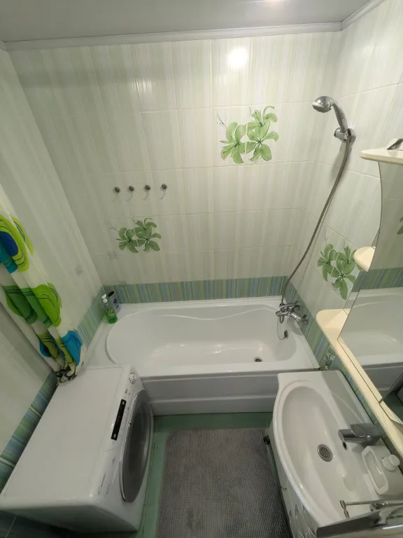 Классная двушка возле сокб и университета