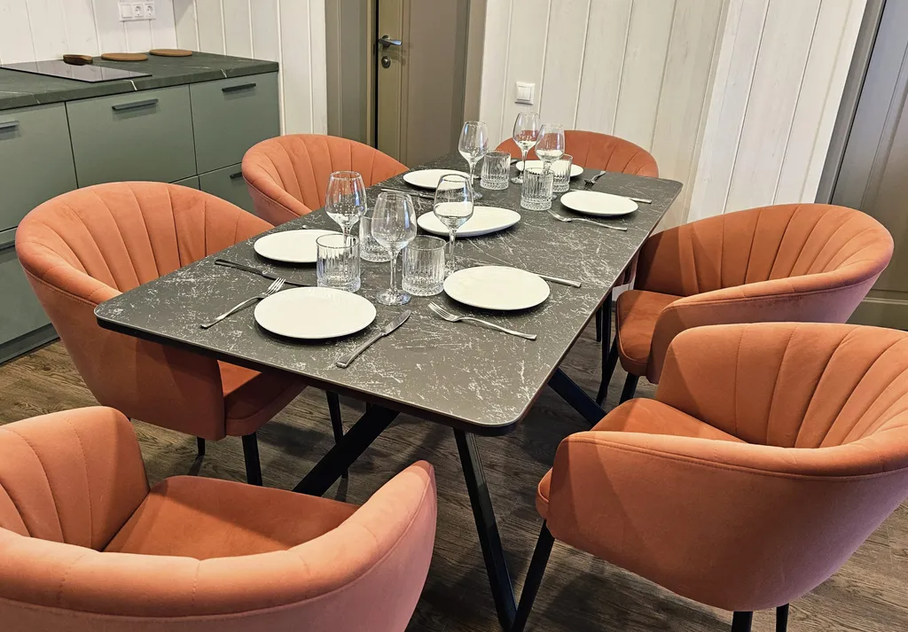 Далеко и надолго