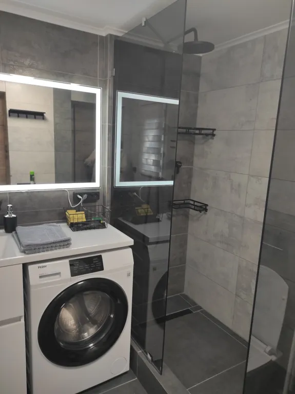 Биг-Лодж с панорамными окнами на Алтае