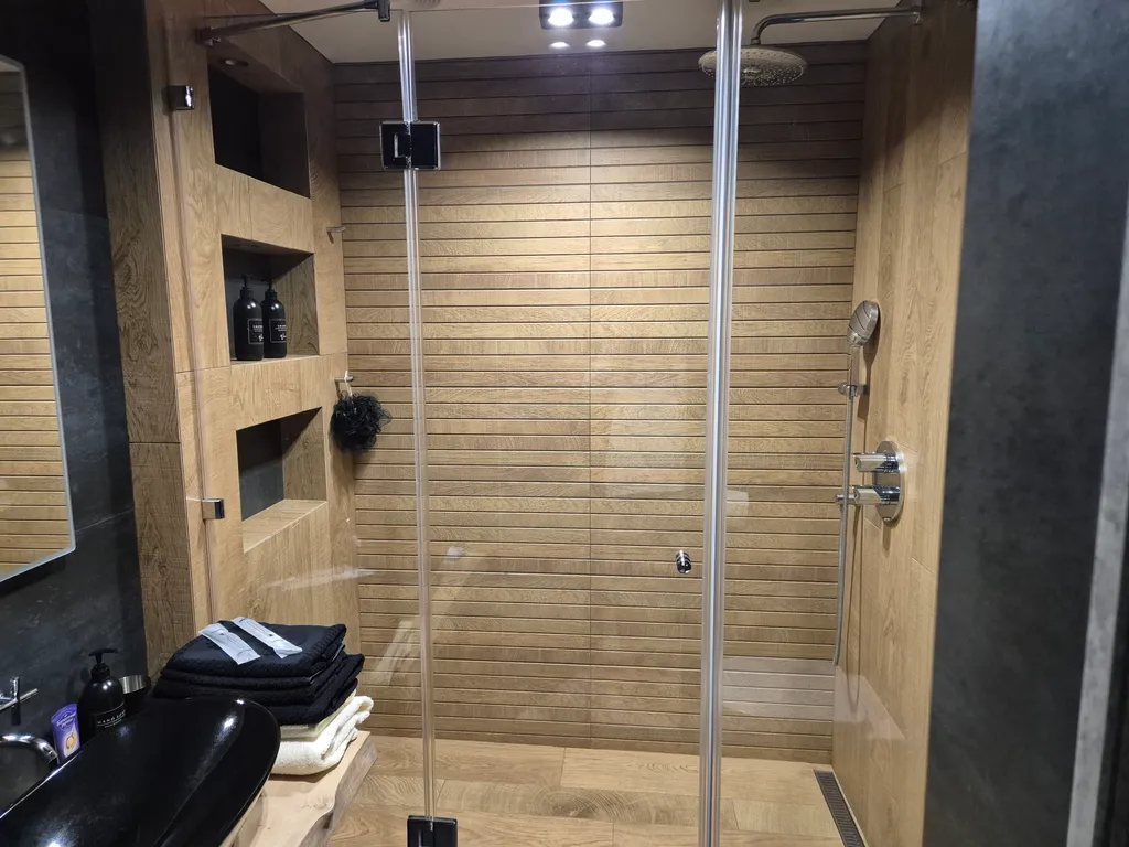 Студия лофт с видом на набережную столицы