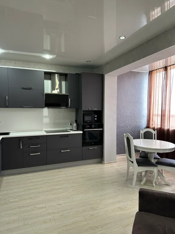 Уютная однокомнатная квартира в центре города — аренда посуточно в Нягань