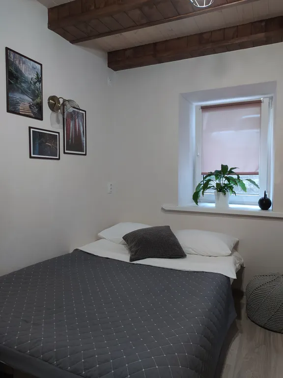 Студия у памятника Лермонтову