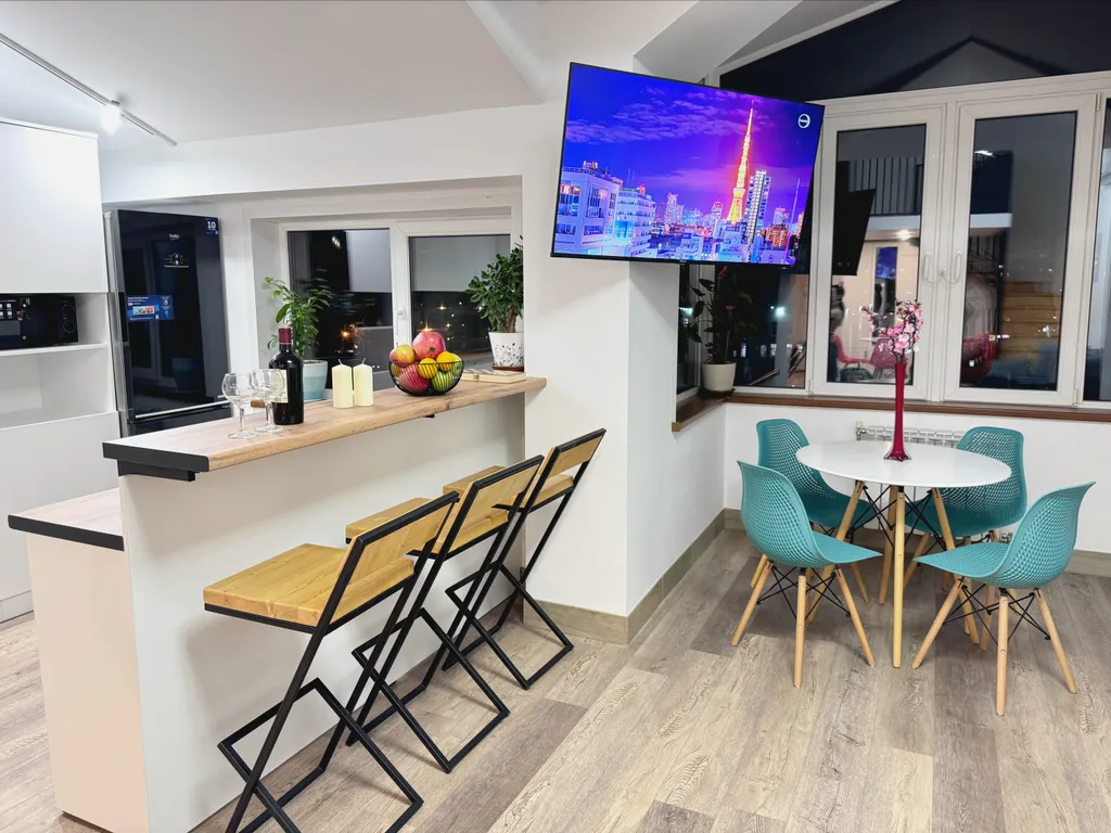 Комфортный двухуровневый апартамент в элитном комплексе