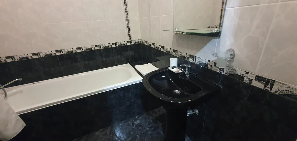 Квартира Люкс 10 двухкомнатный номер с балконом — Лабинск