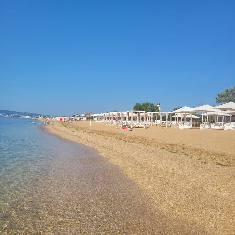 Новый домик 2-комнатный с кухней и террасой на компанию