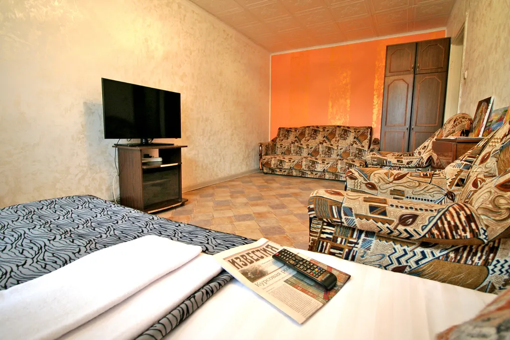 Квартира Теплая 2-комнатная квартира у поликлиники Мегаполис — Кириши