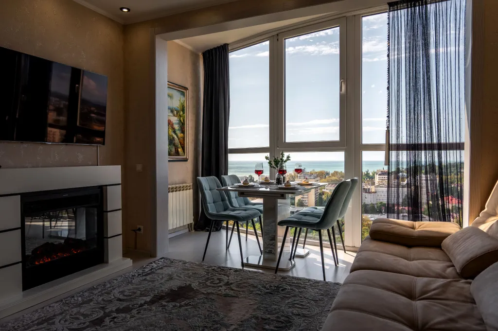 Евротрёшка с видом на море и город