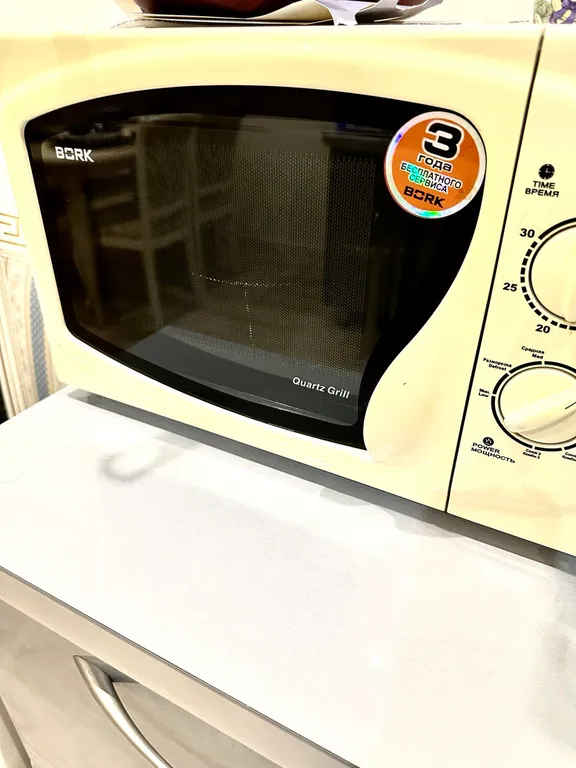 Евродвушка в центре с парковкой и джакузи, рядом ресторан Helga