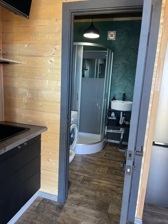 Домик на берегу моря