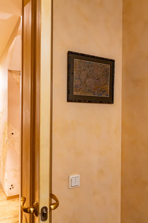 Ryss' 2BR Apt on Nevsky 79