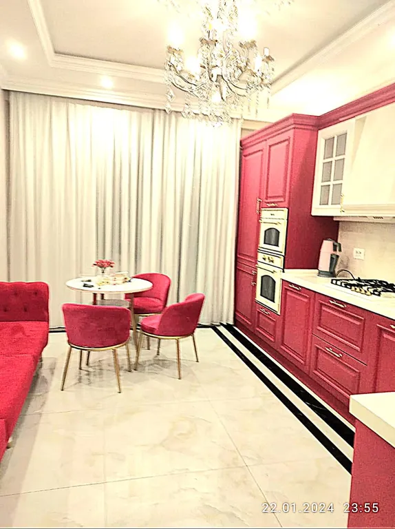 Трехкомнатная квартира в центре