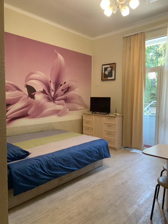 Исторические апартаменты на набережной Ялты