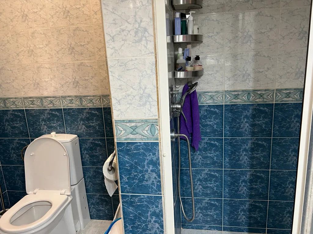 Уютный 2-х этажный дом в центре города, 650 м от моря