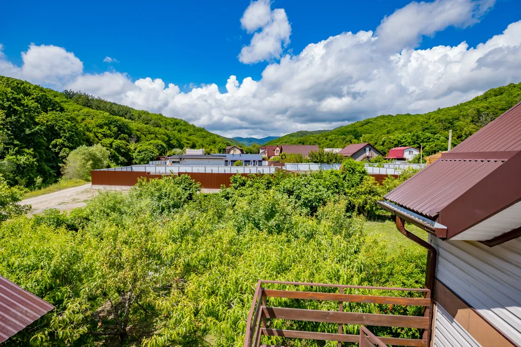 Коттедж Домик в лесу — Пляхо