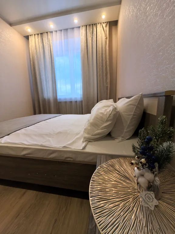 Евродвушка на набережной с видом на Собор для четверых