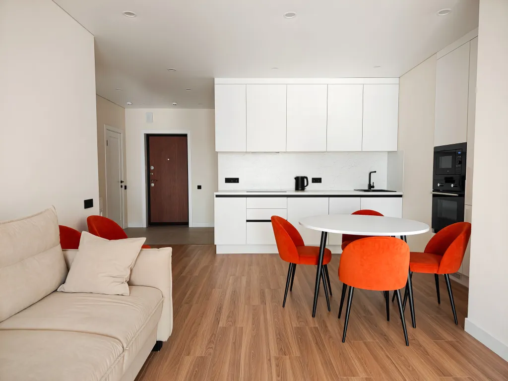 Апартаменты категории люкс 3-х комнатный на первой береговой линии