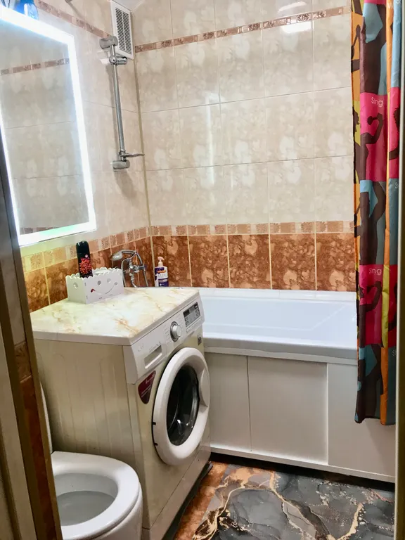 Светлая просторная двухкомнатная квартира