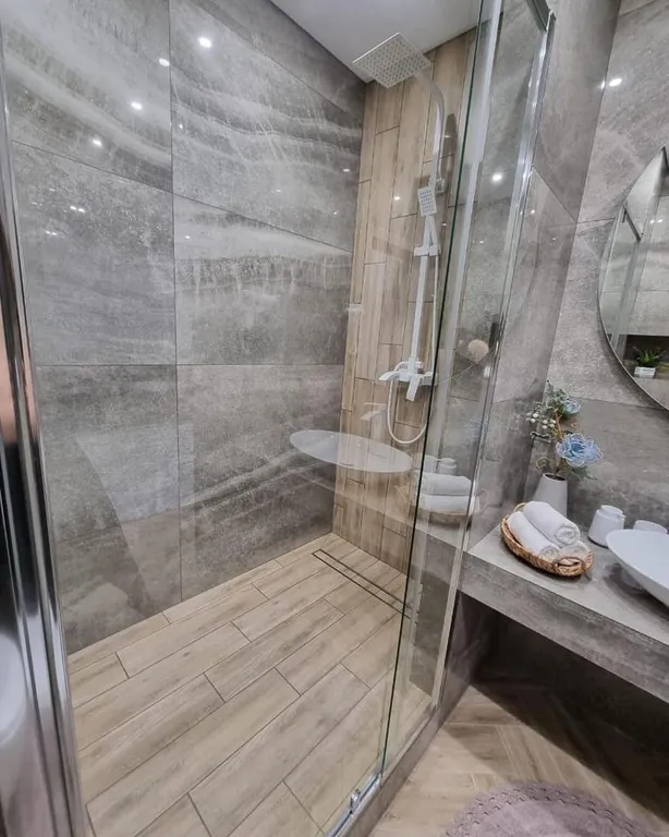 Вип близко к аэропорту