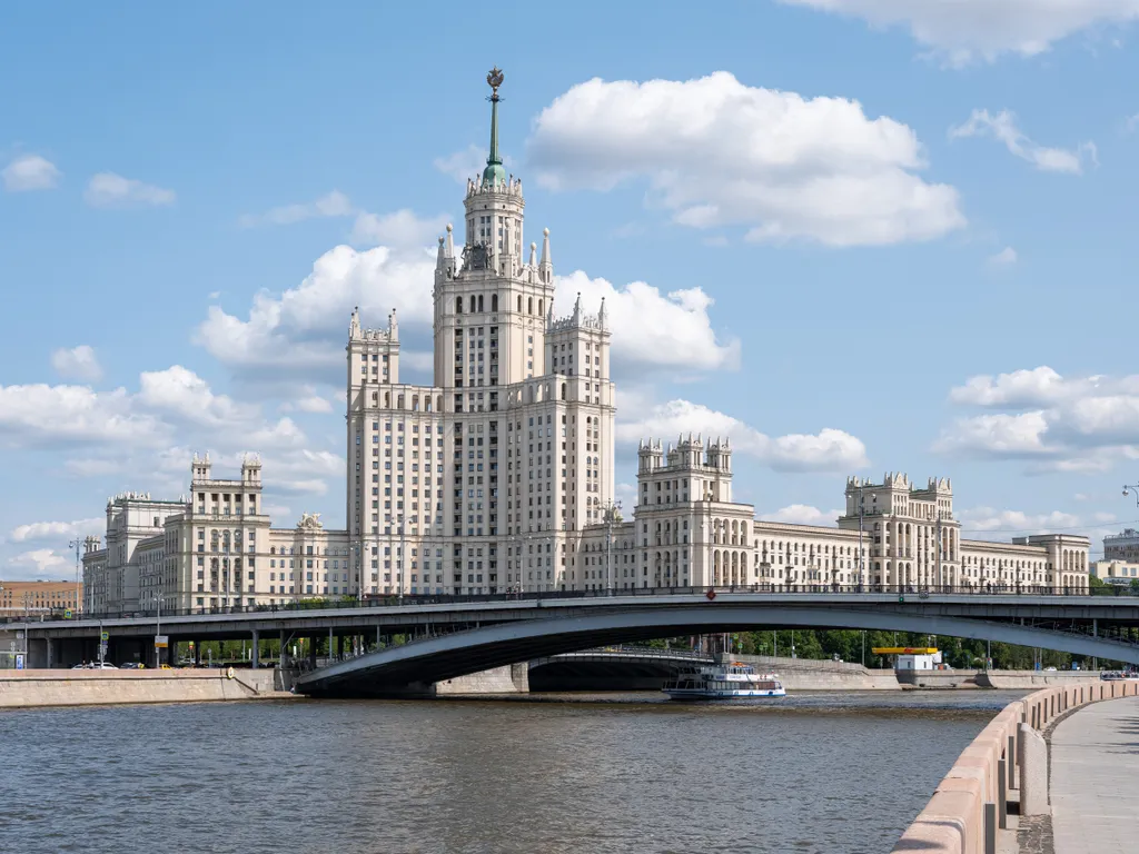 Квартира Квартира с видом на набержную и котельническую высотку — Москва