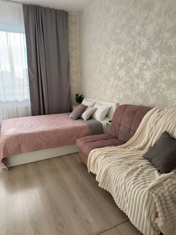 Квартира Видовая студия с панорамным видом — аренда посуточно в Мурино