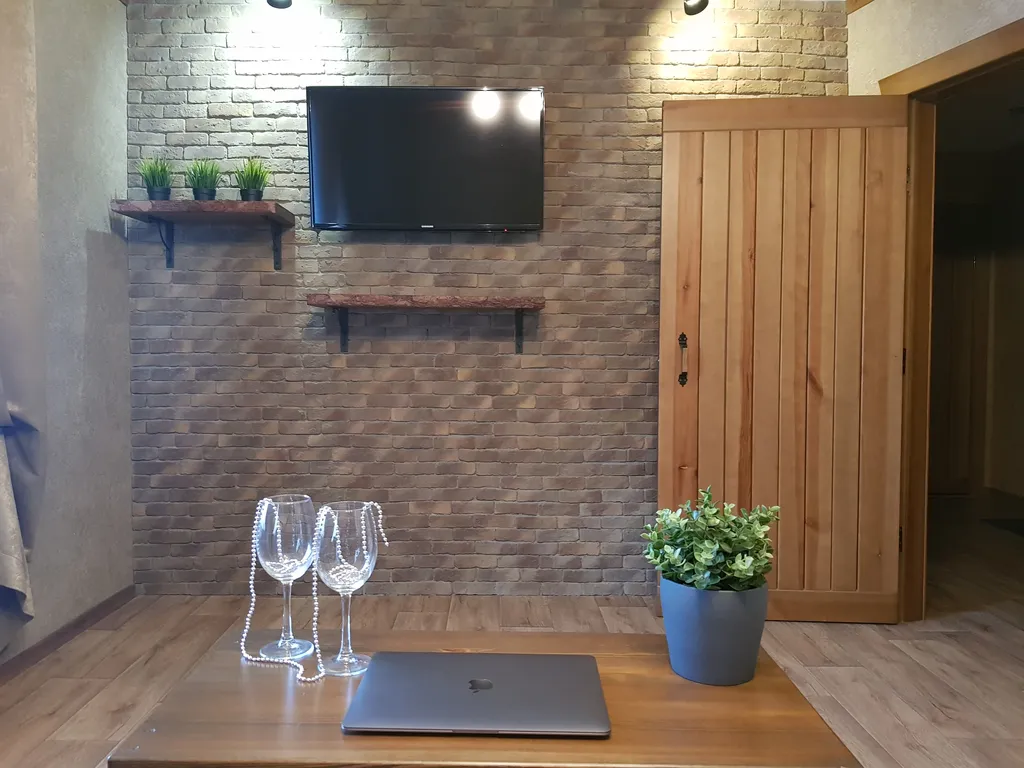 3-комнатная просторная квартира в центре с дизайнерским ремонтом