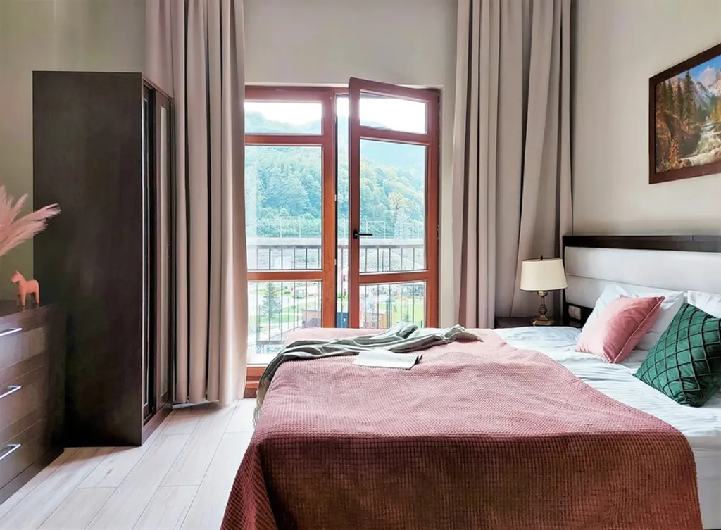 Уютное гнездышко с видом на главную ёлку Красной Поляны