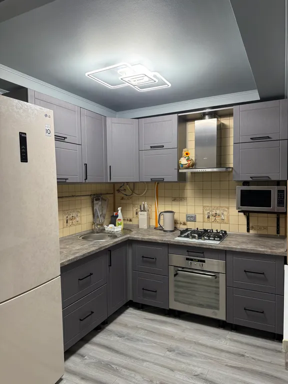 Квартира Уютная трешка от собственника — аренда посуточно в Донецк