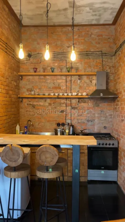 Квартира Квартира Лофт у  пляжа,вода всегда. Плита газ/электро — Сухум