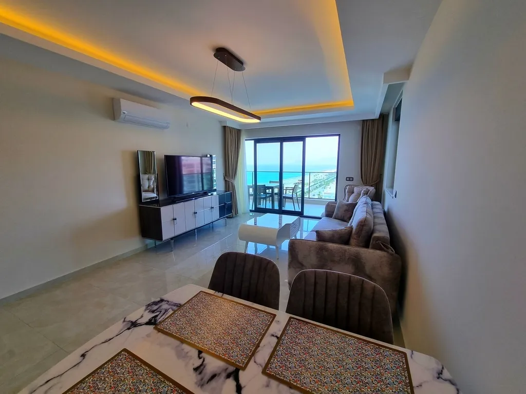 Квартира с панорамным видом на море