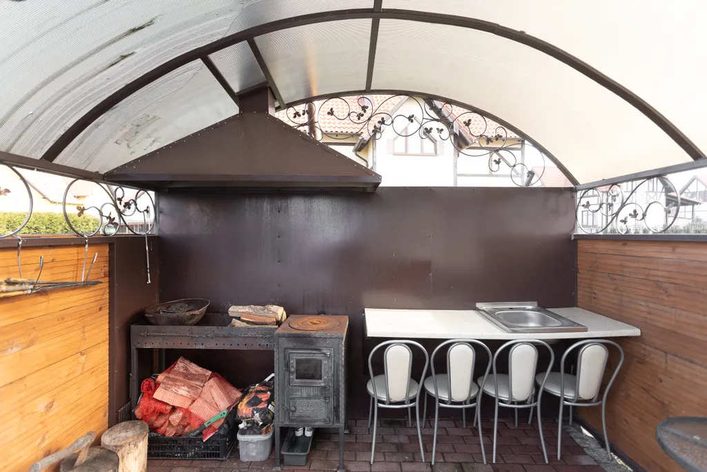 Дом с сауной и теплым бассейном